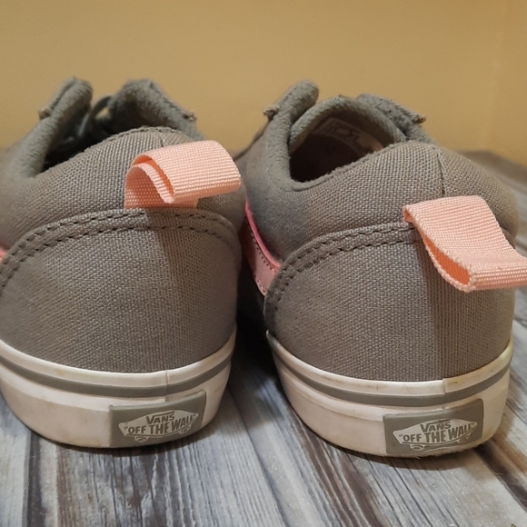 Vans Slip on Shoes - Picture 2 of 6